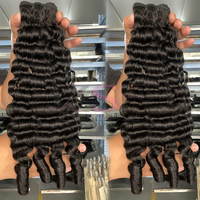 Cheveux Naturels Non Traités Vente en Gros Usine Cheveux Humains Vierges 100% Remy Extensions de Cheveux Humains Bouclés Alignés dans le Sens de la Cuticule