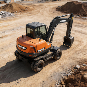 Excavadoras pequeñas de cadenas Doosan usadas, en buen estado, con piezas originales, rentables, duraderas y a un precio favorable. - Product Image 1