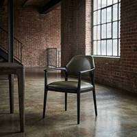 Chaise de salle à manger minimaliste italienne en cuir PU véritable avec pieds en bois pour restaurant, hôtel, villa