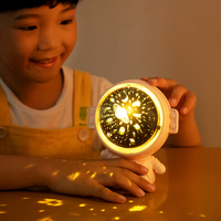 Projecteur de veilleuse astronaute rotatif avec musique apaisante, 3 modes de changement de couleur, lampe rechargeable USB pour cadeau pour enfants