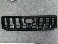 Grille avant chromée/noire 53101-60310 pour Toyota Land Cruiser FJ120 Prado 120 2003 2004 2005 2006 Grille de pare-chocs avant