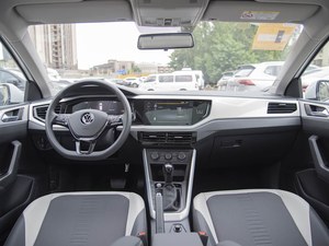 Nuova Auto Economica Volkswagen <span class=keywords><strong>Polo</strong></span> a Benzina, Veicolo Efficiente nei Consumi, Facile per Viaggiare in Città - Product Image 6