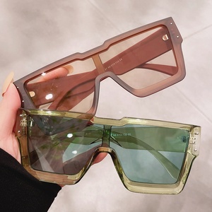 Gafas de Sol Cuadradas Retro para Mujer, Montura Grande, Negras, de Moda, Lujosas, Extra Grandes, 2022 - Product Image 2