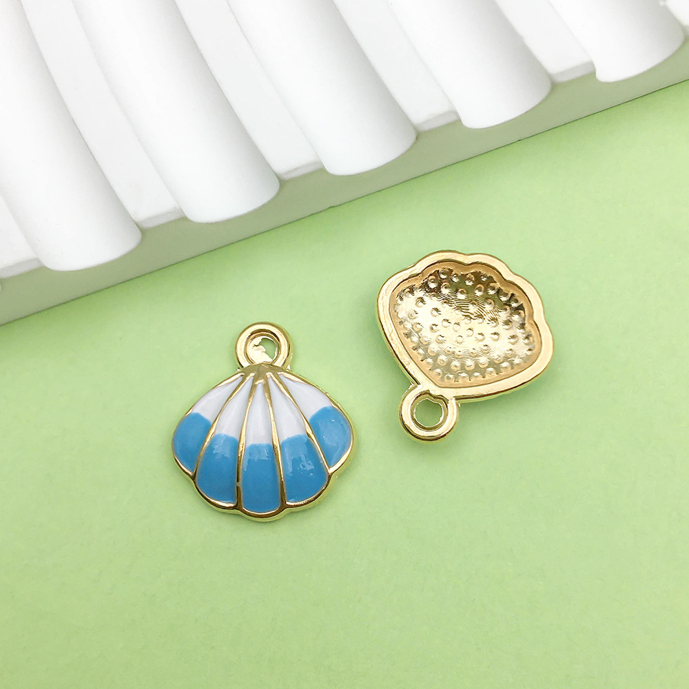 One oil-dripping blue seashell, 16*17mm, 1.4g, 14348g.