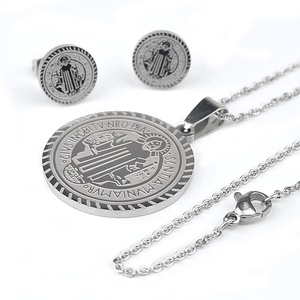 세인트 베네딕트 실버 스테인레스 스틸 종교 목걸이 귀걸이 여성 쥬얼리 세트 - Product Image 1