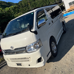 Voiture d'occasion Toyota Hiace Van, conduite à droite, année 2013, usage personnel, commercial ou domestique, importée du Japon, à vendre - Product Image 1
