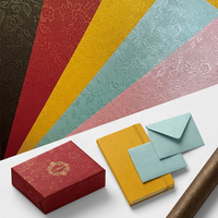 Papier spécial texturé gaufré coloré de 120 g/m² sur mesure, fabriqué en Chine pour l'emballage de boîtes cadeaux