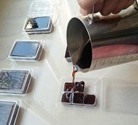 Machine de remplissage de bougies de bureau Yide pour la fabrication DIY de bougies en cire de soja, paraffine, cire d'abeille, gel et noix de coco, pour studio et démarrage de petite entreprise