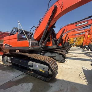 Develon DX225LC Excavatrice sur chenilles 22,5 tonnes, hydraulique moyenne, d'origine coréenne, pour travaux de terrassement, faible nombre d'heures, CE - Product Image 1