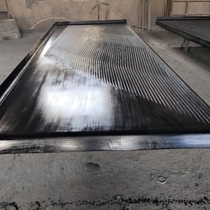 Mesa vibratoria de separación por gravedad con motor de ranura profunda de 60 mm para la separación de oro, cobre, estaño, titanio, hierro, tungsteno y carbón. - Product Image 4