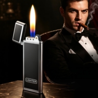 Briquet à gaz butane rechargeable personnalisé avec logo OEM, en métal rétro, à flamme nue avec meule, pour fumer des cigarettes