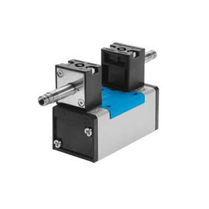 Controlador de Servoaccionamiento con Variador de Frecuencia Industrial para Sistemas de Automatización E84AVTCE1534VX0 - Product Image 4