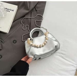 กระเป๋าถือทรงคลาวด์จีบสไตล์เรโทรสุดหรูสำหรับผู้หญิง กระเป๋าสะพายไหล่เฉียงแบบพกพาแฟชั่นใหม่  รับสกรีนโลโก้ - Product Image 4