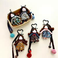 Porte-clés en métal fait main, figurine de dessin animé, breloque souple pour sac, cadeau promotionnel pour événement d'entreprise, vente en gros, ensemble cadeau personnalisé