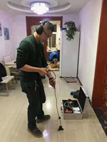 Machine de détecteur de fuite de tuyau d'eau souterraine infrarouge de plomberie PQWT-L30 équipement de géophone dans le mur et le béton