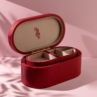 Boîte de présentation ovale à charnière en velours brodé pour bagues et bijoux, coffret cadeau magnétique en cuir pour rangement de bijoux, emballage de luxe