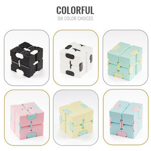 Mini jouets de voyage anti-stress : Fidget Cube, Magic Puzzle, Flip Cube, Infinity Cube pour adultes et enfants, soulagement de l'anxiété et de l'ADHD - Product Image 6