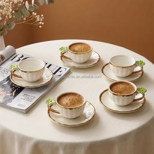Service à thé et à café vintage britannique en céramique et porcelaine, 90 ml/180 ml, décor floral, bord doré en relief, avec soucoupes - Product Image 5