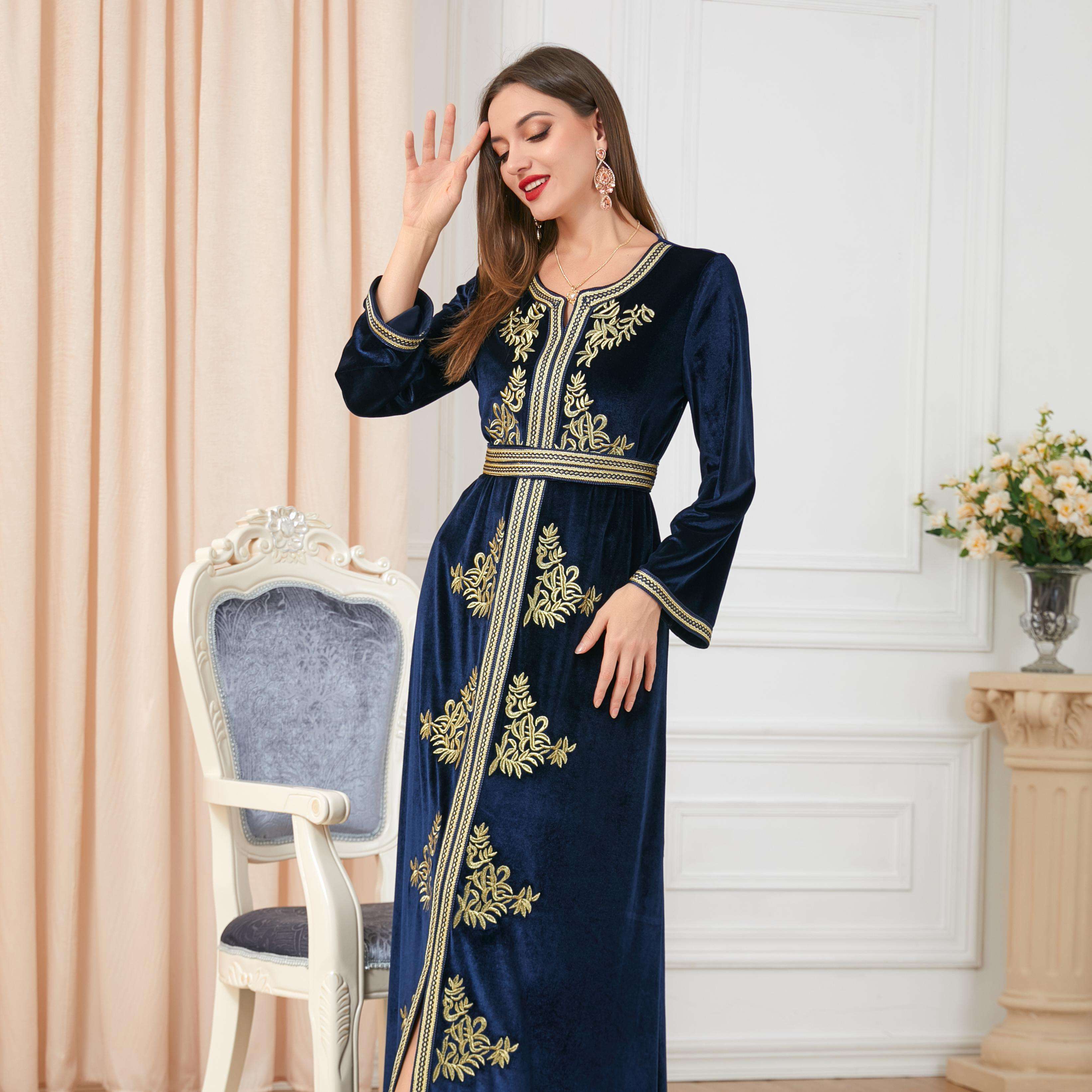 สีน้ำเงิน