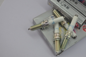 Busi Otomotif Iridium Platinum SILZKGR8B8S - Peningkatan Pabrik, Produk Asli Merek EJIN untuk bmw 3 (F30, F80) - Product Image 3