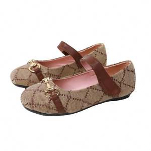 Sandales d'été plates pour filles, confortables, respirantes, de haute qualité, colorées et mignonnes - Product Image 1