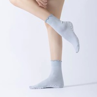 Chaussettes de yoga à dentelle pour femmes, chaussettes d'entraînement de Pilates professionnelles antidérapantes, chaussettes fines de sport et de fitness pour l'été
