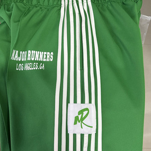 <span class=keywords><strong>Pantaloni</strong></span> da <span class=keywords><strong>uomo</strong></span> in <span class=keywords><strong>velluto</strong></span> a gamba dritta con Logo personalizzato a righe laterali con aghi traspiranti - Product Image 3