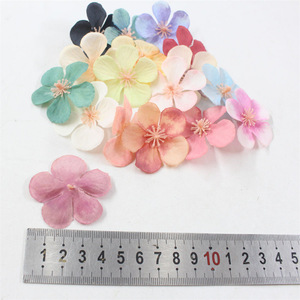 Fleurs artificielles uniques de cerisier en soie, pétales pour décoration de mariage, accessoires de coiffure, fournitures artisanales - Product Image 4