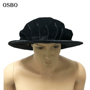 Gorro de Graduación Doctoral de Terciopelo Negro Estilo Británico, Gorro Tudor/Beefeater - Product Image 3