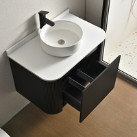 Meuble-lavabo de salle de bain moderne avec miroir et vasque en céramique, résistant à l'eau et facile à nettoyer, idéal pour l'hôtellerie