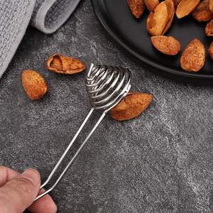 เครื่องมือปอกเปลือกอัลมอนด์สแตนเลส สำหรับปอกเปลือกและแกะเมล็ดถั่ว พร้อมเครื่องบดถั่วแบบใช้มือ - Product Image 5