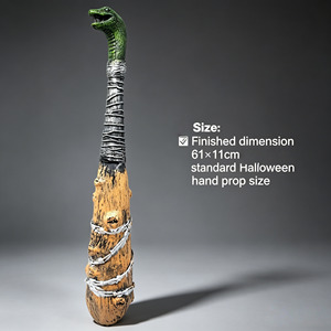 Maza de plástico ligera estilo bárbaro, accesorio para niños y adultos, palo salvaje con cabeza de serpiente para fiestas de terror, ideal para Halloween y festivales, venta al por mayor. - Product Image 2