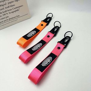 Porte-clés personnalisés en tissu brodé sur mesure, style avion, en promotion - Product Image 2