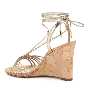 Sandali con <span class=keywords><strong>tacco</strong></span> a zeppa <span class=keywords><strong>in</strong></span> <span class=keywords><strong>sughero</strong></span> dorato all'ingrosso cinturino alla caviglia punta tonda allacciata tacchi alti per donna - Product Image 3