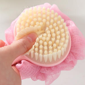 Brosse de bain à poils doux avec éponge, brosse de massage ovale en plastique pour l'exfoliation corporelle et les soins de la peau - Product Image 1