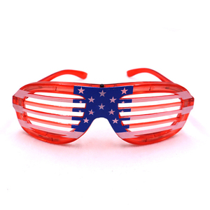 Jour de l'indépendance drapeau américain lunettes à LED 4 juillet fête nationale EyeShutter avec lumière clignotante LED rouge faveurs de fête - Product Image 6