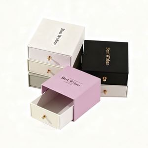 Boîte cadeau personnalisable en gros pour bijoux avec poignée et insert en éponge pour bagues, boucles d'oreilles, colliers, bougies - Product Image 4