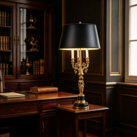 Lampe de table en laiton sculpté antique, lampe de bureau classique style chandelier, décoration intérieure haut de gamme pour villa et hôtel, lumière de table personnalisée ODM