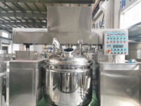 Ligne de production automatique de ketchup et de mayonnaise de type fixe, machine d'émulsification homogène sous vide pour crème et pommade capillaire