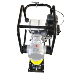 Compacteur <span class=keywords><strong>de</strong></span> fondations durable à moteur 2,2 kW pour parking et chantier, pour une préparation efficace du sol - Product Image 1