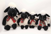 Mignon mini jouets en peluche de mouton personnalisé en gros bébé agneau peluche poupées personnages de dessins animés mignon chèvre jouets