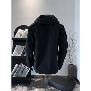 Nueva Chaqueta <span class=keywords><strong>de</strong></span> Montañismo Teryx para Hombre, Modelo Arc GORE Beta para SV, con Protección Storm TEX, Preparada para Alpinismo, con Revestimiento Extremo - Product Image 3