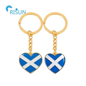 Porte-clés personnalisé en émail doux et en émail dur, drapeau de la fête nationale - Product Image 4