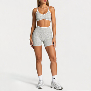 Nouvel Arrivage <span class=keywords><strong>Ensemble</strong></span> de <span class=keywords><strong>Sport</strong></span> Sans Couture pour <span class=keywords><strong>Femme</strong></span>, Imprimé Léopard, Séchage Rapide, avec Short Taille Haute Effet Push-Up et Soutien-Gorge Respirant, pour Yoga et Gym - Product Image 3