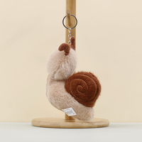 Figurine en peluche série insecte mignon araignée douce porte-clés animaux en peluche personnalisés en maille de coton PP promotion OEM pendentif souple
