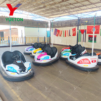 Voiture tamponneuse Skynet 2 places style course sportive avec carrosserie en FRP pour parcs d'attractions intérieurs et fêtes foraines
