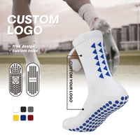 Chaussettes de football mi-mollet personnalisées avec logo et couleur, pour hommes et femmes, en tricot, séchage rapide, avec grip antidérapant en tissu éponge