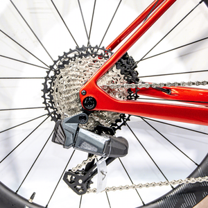 Vélo de route complet avec cadre en fibre de carbone 890g, 24 vitesses, selle SR, freins à disque hydrauliques, fourche Continental Gravel 700c *50c - Product Image 5