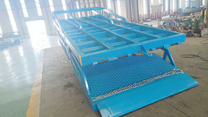 <strong>Adjustable</strong> <strong>Height</strong> Mobile <strong>Dock</strong> Leveler for Versatile Use in Warehousing - Product Image 2