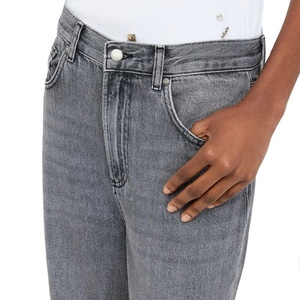 Jeans pour femmes en denim <span class=keywords><strong>gris</strong></span> <span class=keywords><strong>clair</strong></span>, coupe droite, taille haute, ample et décontracté, de haute qualité et personnalisés - Product Image 1